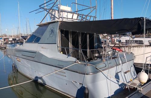Bassins a Flot Boat Rental | Bateau au bassin des lumières