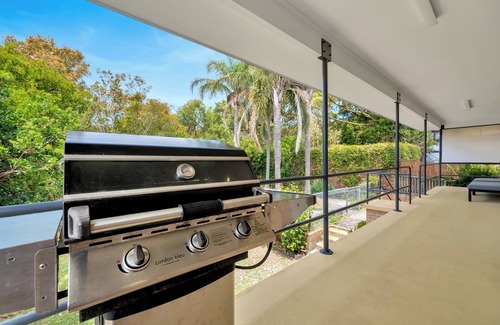 Bateau Bay House | Bateau Bay Trails -Family Retreat & Sweeping Views