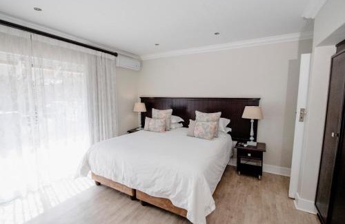 Klerksdorp House | Bateleur Guesthouse