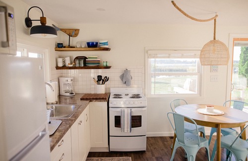 Hillsdale Cottage | Baw Beese Lake cottage! Close to downtown and Hillsdale College!