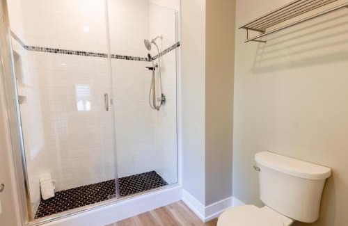 Shelbyville Resort | Bay Pointe Inn