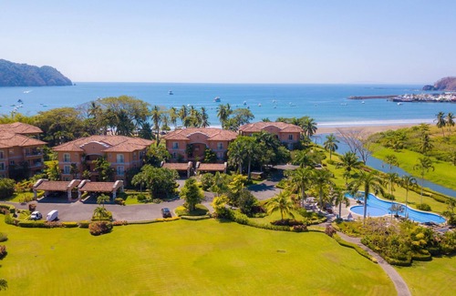 Herradura Apartment | Bay Residence 7C - 3 bdr 2 Bath