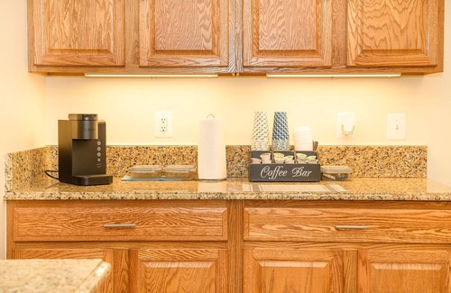 Annapolis House | Bay Ridge unit by Downtown Annapolis and Quiet Waters Park