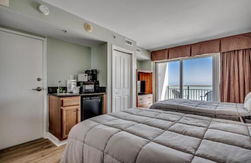 Downtown Myrtle Beach Apartment | Bay View Resort 1707B