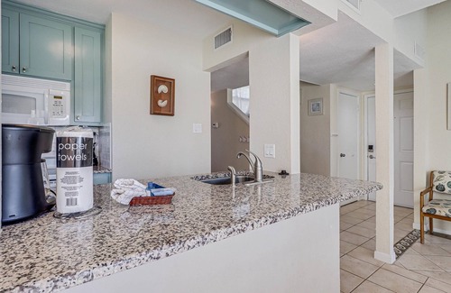 Sailhouse Condo | Bayfront Shores Rryc47 2 Bedroom Condo