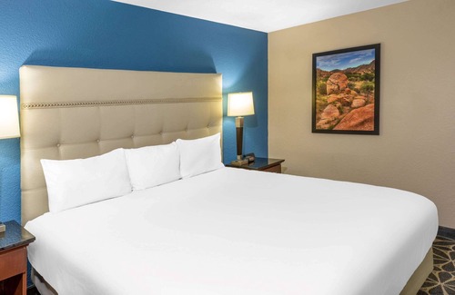 McAllen Hotel | Baymont by Wyndham McAllen/Pharr