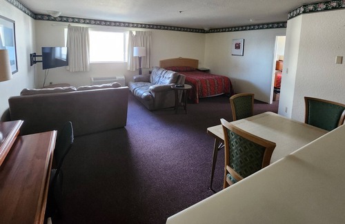 Crescent City Hotel | Bayview Inn