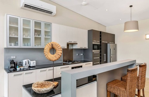 Bayview House | Bayview Paradise with Private Pool-Marina Deck