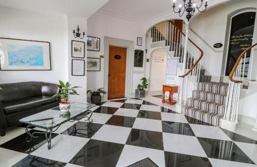 Lynmouth Apartment | Baywatch St David's View