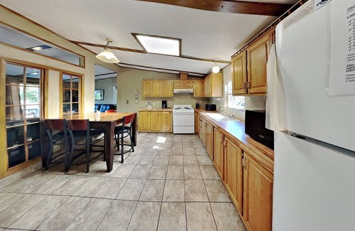 Put-in-Bay Cabin | Be the Lifeguard! 3 BR 2 BA Home Across from Island Club Pool- Sleeps 8 - IC9