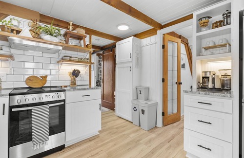 Blaine Cabin | Beach Access /Oceanfront A-frame cabin with sweeping ocean and sunset views