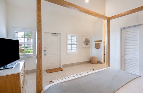 Islamorada Hotel | Beach Bliss, Just Steps to the Ocean! Outdoor Pool, Near Coral Bay Marina