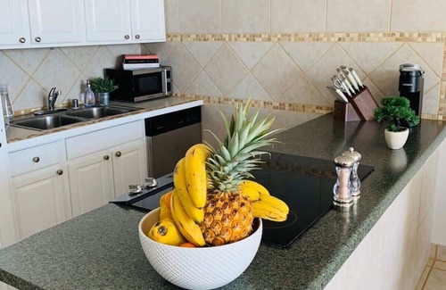Kihei Condo | Beach Bliss Retreat | Walk to Surf & Dining