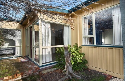 Christchurch House | Beach Break -Great Holiday,suitable for EQ Repairs