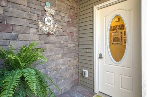 Celina Apartment | Beach Club Escape - Unit 301: 3 bed/2 bath Lakeside Condo w/HOT TUB!