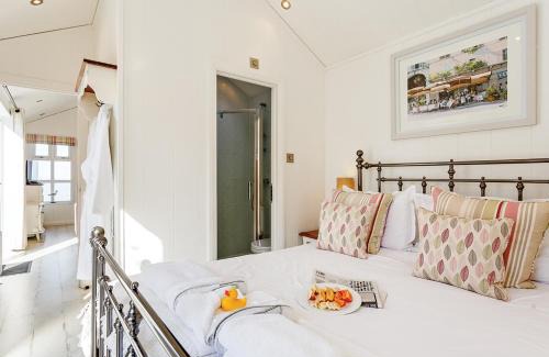 Hele Resort | Beach Cove Coastal Retreat