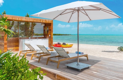 Leeward Settlement Apartment | Beach Enclave