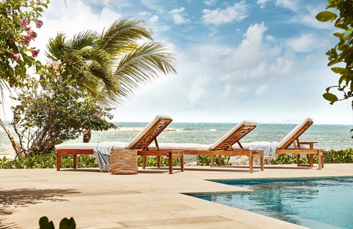 Blowing Point Villa | Beach Escape Villa - 5 Bedroom Beachfront Villa with Pool