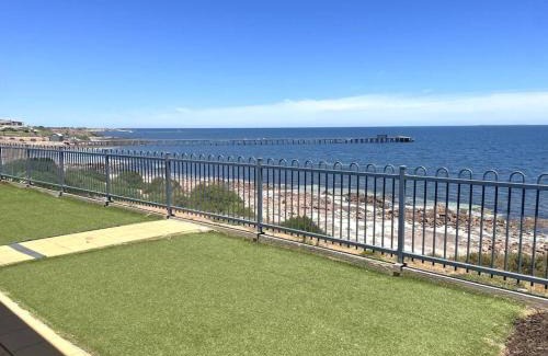 Port Victoria House | Beach Front Break