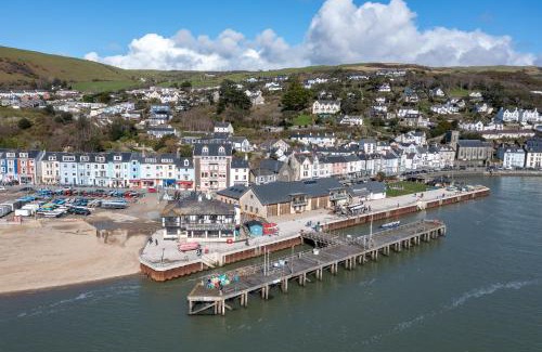 Aberdovey Apartment | Beach Front flat in Aberdovey