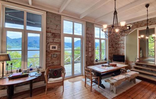 Vaksdal Municipality House | Beach Front Home In Vaksdal With House Sea View