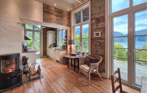 Vaksdal Municipality House | Beach Front Home In Vaksdal With House Sea View