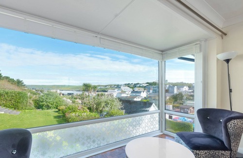 Polzeath House | BEACH HAVEN, pet friendly, country holiday cottage in Polzeath