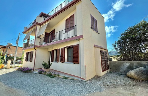 Torre di Bari Apartment | " Beach House Bari Sardo "