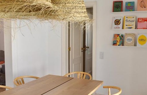 Costa de Caparica Villa | Beach house upscale villa with pool