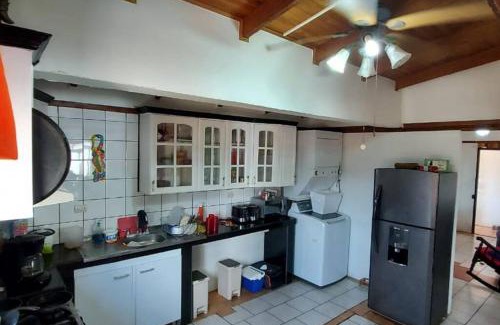 Cerro Plano House | Beach House with a Pool-2mn walk to the beach