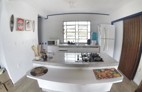 Paulo Lopes House | Beach house with ensuite, air conditioning, sky, barbecue and great location