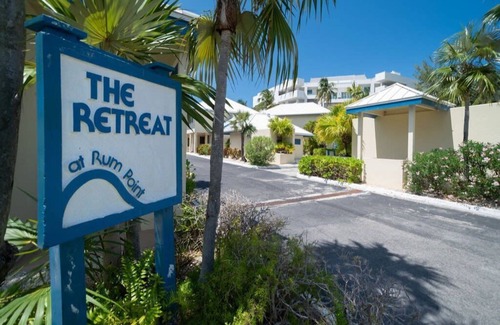 Rum Point Apartment | Beach Living at the Retreat