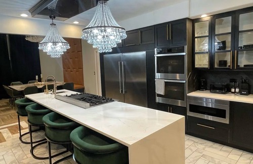 Beach Park House | Beach Park Estate: Chef's Kitchen, Nature, Fitness Room, Naval Base, Beach, Lake