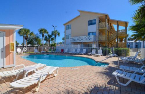 West Panama City Beach Apartment | Beach Place Seconds to Beach 23