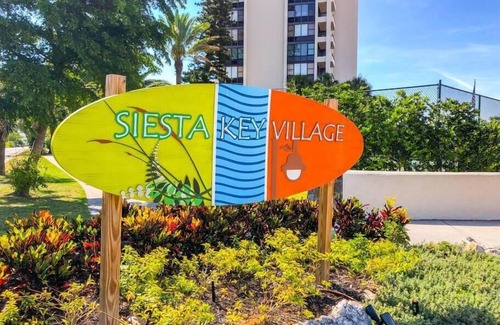 Aloha Kai Villa | Beach & Poolside Paradise on Siesta Key