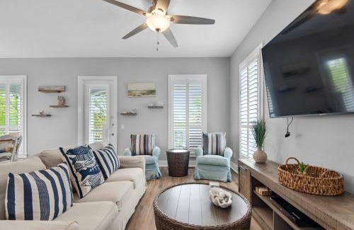 Miramar Beach House | Beach Retreat Cottage 116