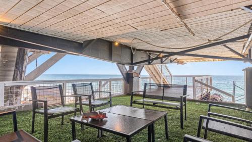 Eastern Malibu Apartment | Beach Retreat with Oceanfront Balconies Direct Beach Access Pacific Coast Outlook by AvantStay
