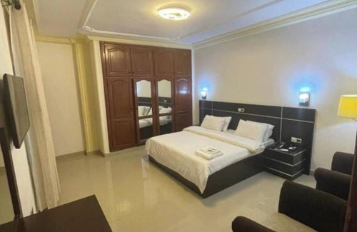 Littoral Department Apartment | Beach Sand Hotel & Resort, Cotonou Standard King Room 5
