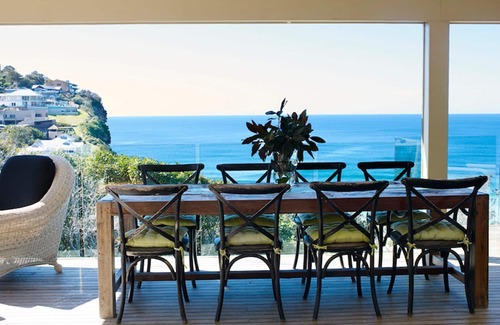 Newport House | Beached on Bungan - Luxury Home with endless ocean views