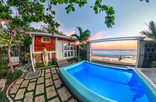 Pochomil House | Beachfront 1-of-a-kind House w AC Pool Wifi ATV