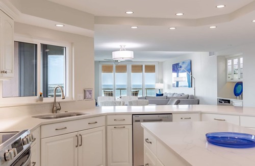 Sand Key Condo | Beachfront 3BR w/Pool Access - Panoramic Ocean Views & Resort Amenities