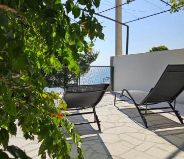 Rovanjska House | Beachfront amazing sunset house