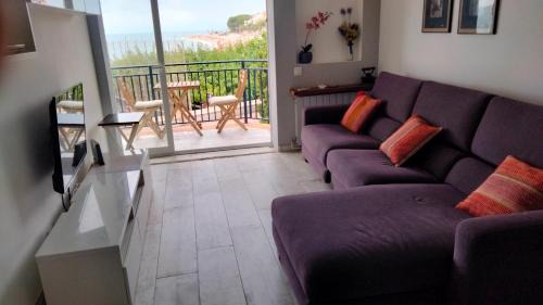 Sant Pol De Mar Apartment | Beachfront Apartment with Sea Views & Private Parking