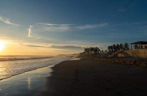 Boulevard Barra Vieja Apartment | Beachfront Condo in Acapulco