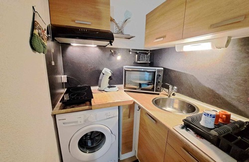 Marseillan Apartment | Beachfront Cozy 2-Room Apartment with Private Garden & Parking