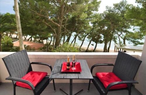 Donja luka Bed & Breakfast | Beachfront Deluxe B&B