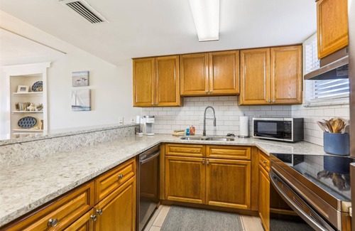 Crescent Beach Condo | Beachfront Gem: Serene 2BD Haven With Pool & Views