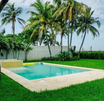 Anton Lizardo Apartment | Beachfront house Private beach Pool 6 people