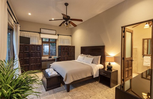 Huautlco Villa | Beachfront Oasis w/ Direct Beach Access