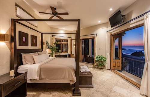 Huautlco Villa | Beachfront Oasis w/ Direct Beach Access